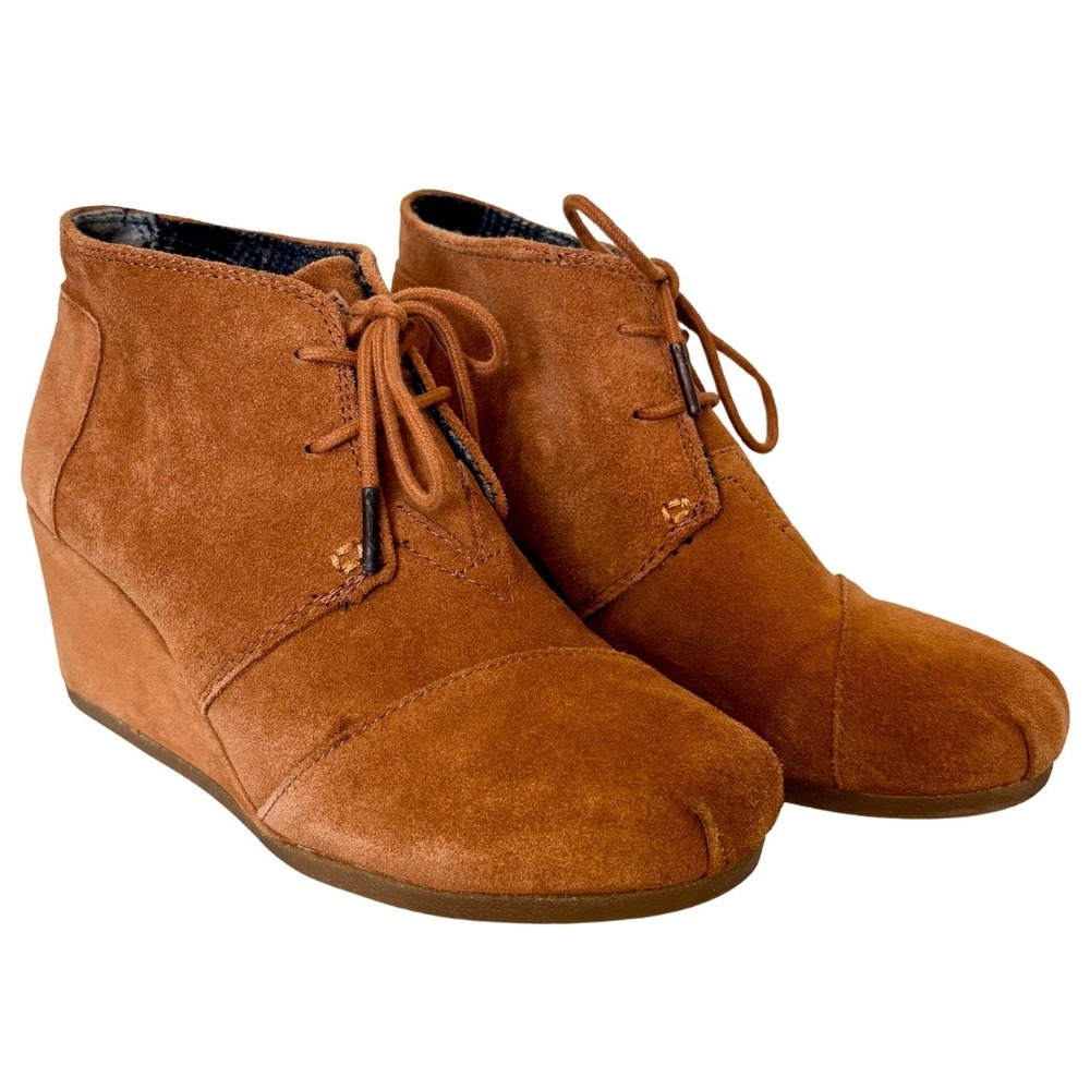 TOMS 'Kala' Brown Suede Round-Toe Lace-Up Wedge Ankle Booties 2.5" Heel – Sz 8.5